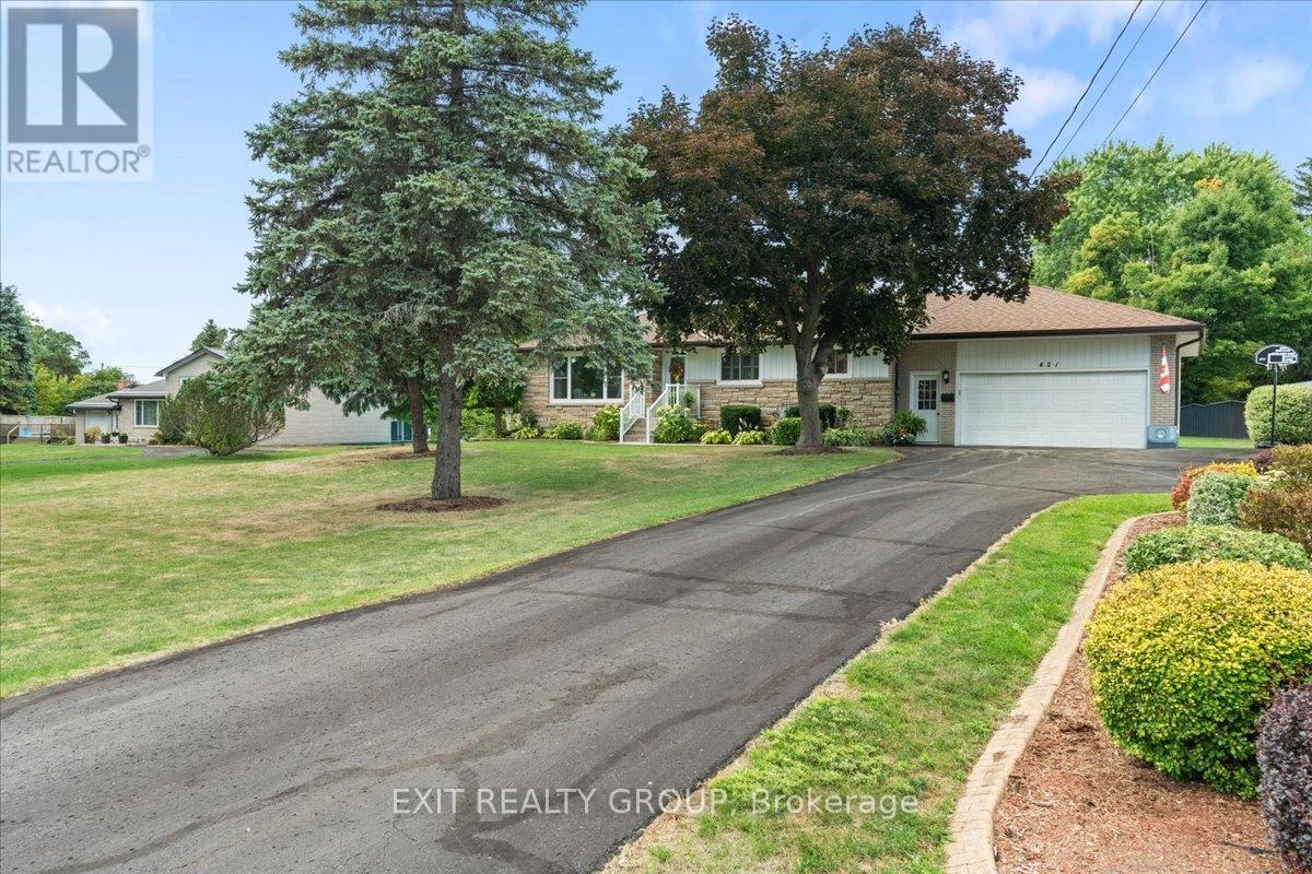 421 Dundas Street W, Greater Napanee, Ontario  K7R 2B9 - Photo 2 - X12378909