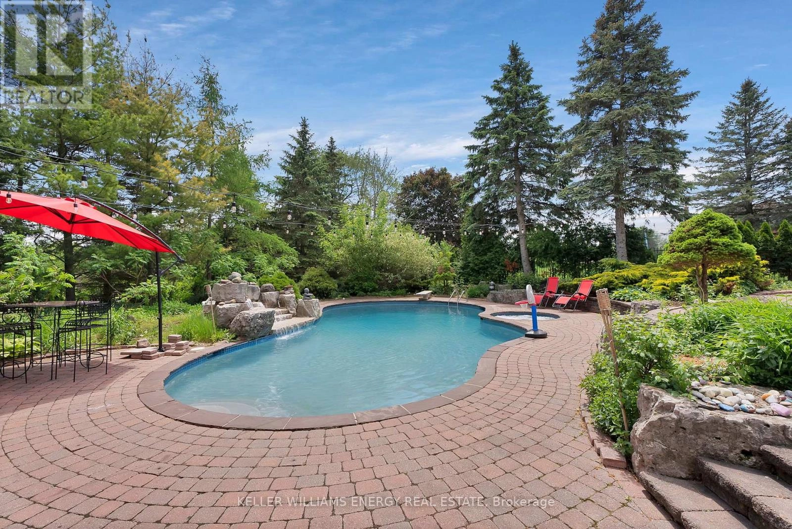 42 Mccauley Drive, Caledon, Ontario  L7E 0B3 - Photo 3 - W12378998