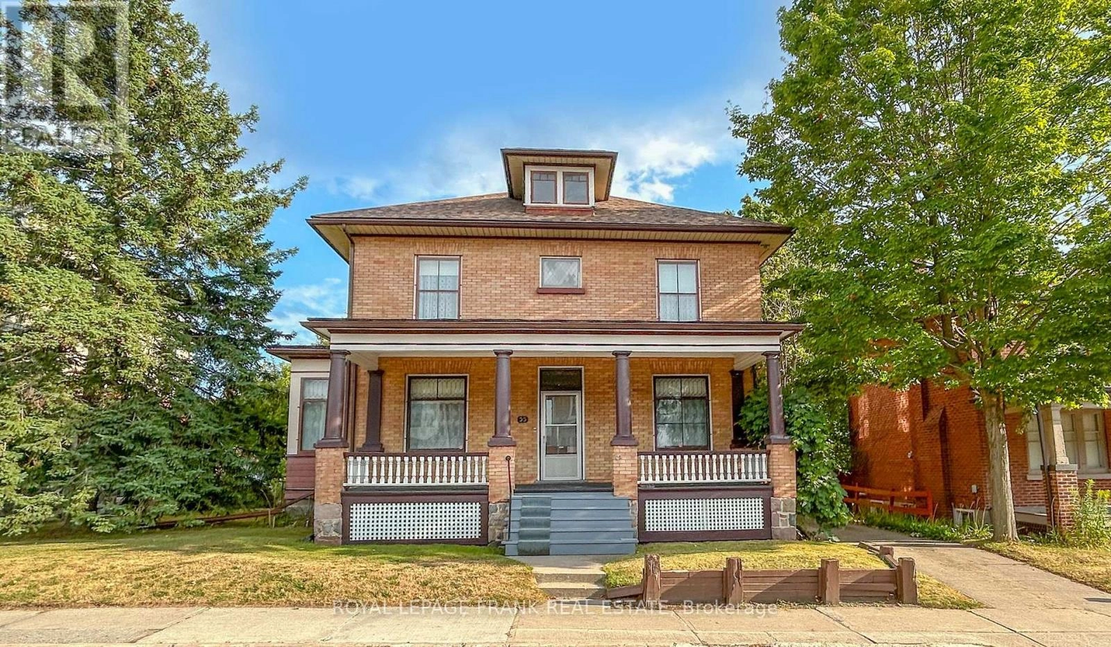 33 Fairbanks Street, Oshawa, Ontario  L1H 2L7 - Photo 2 - E12378374