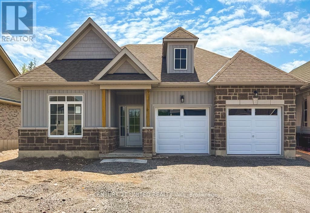 67 Hillcroft Way, Kawartha Lakes, Ontario  K0M 1A0 - Photo 1 - X12380031