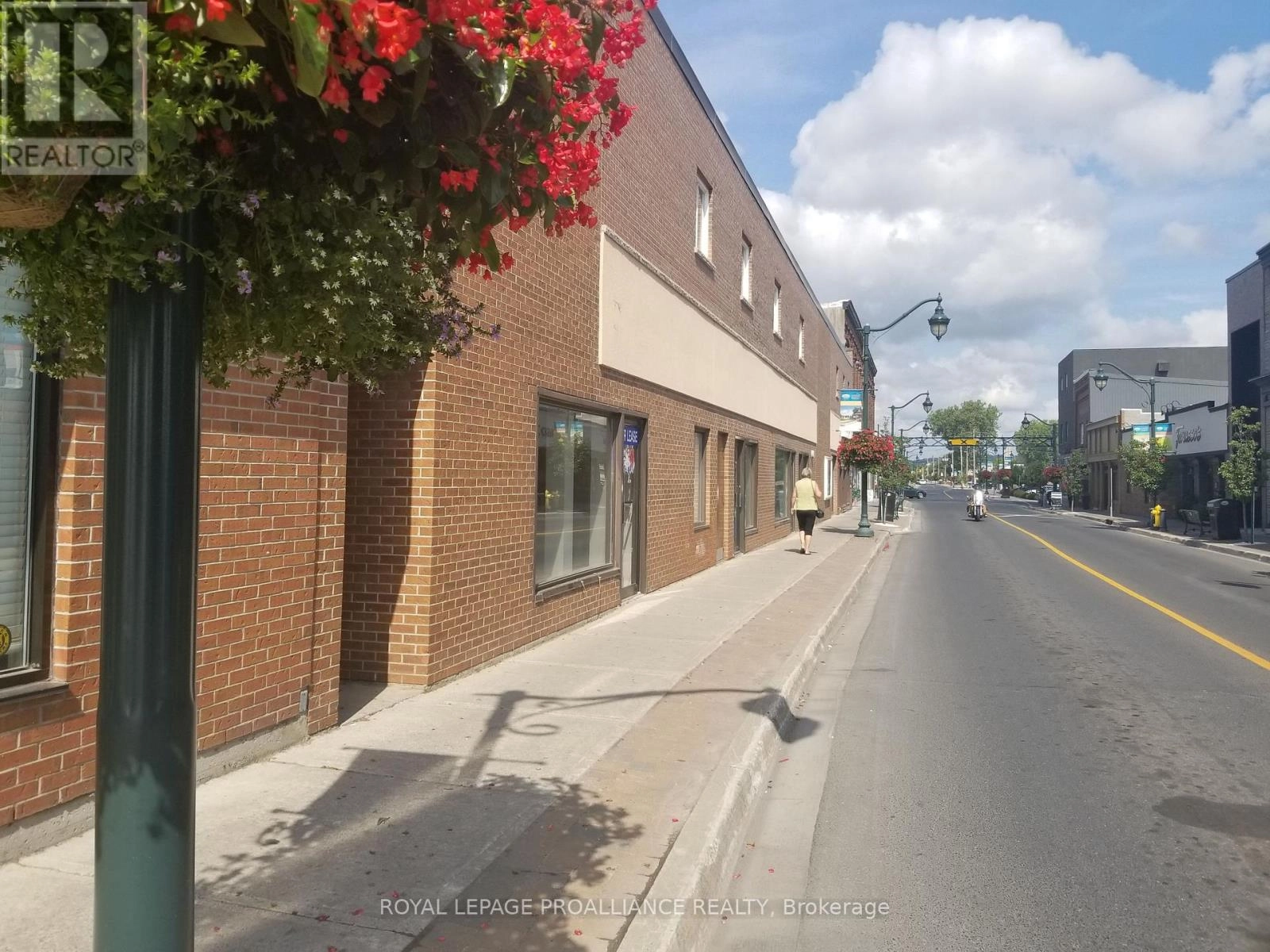 115 - 22 Front Street, Quinte West, Ontario  K8V 3P1 - Photo 1 - X12350065
