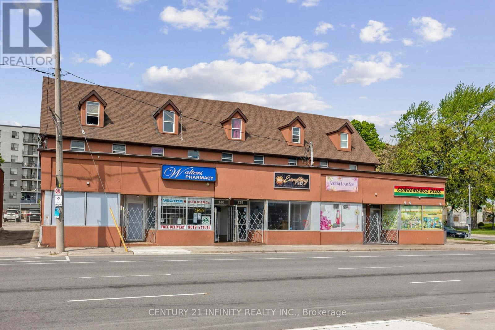 134-142 Simcoe Street S, Oshawa, Ontario  L1H 4G9 - Photo 1 - E12380616