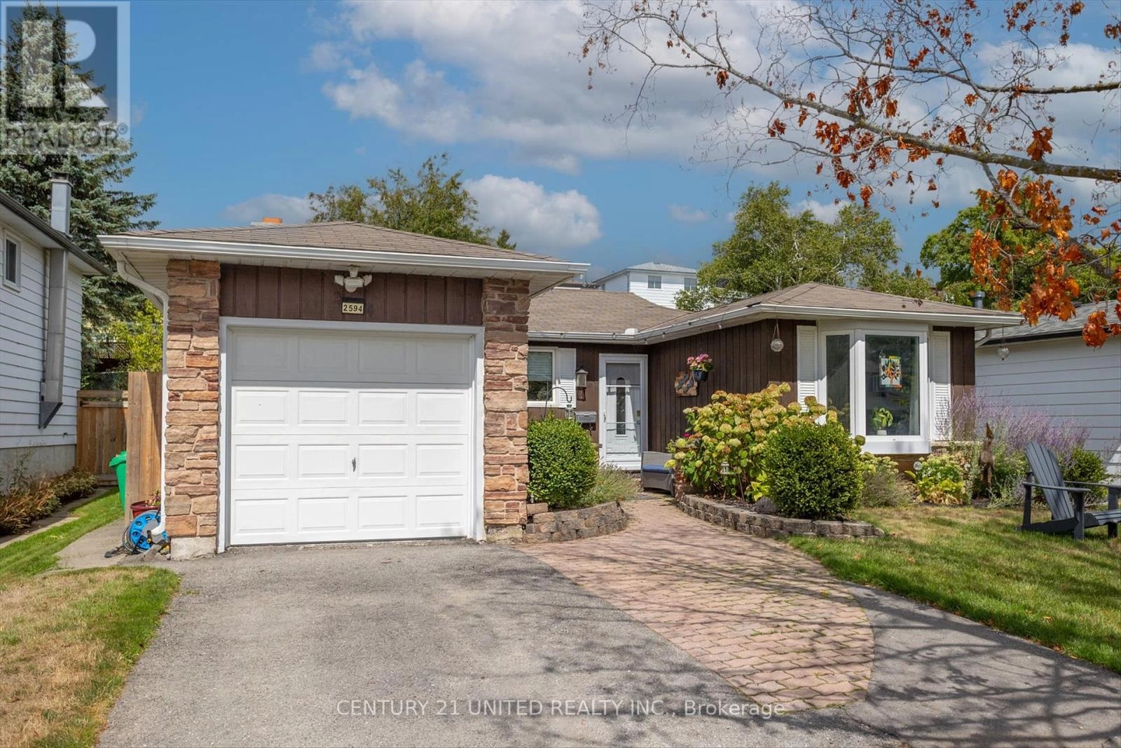 2594 Farmcrest Avenue, Peterborough, Ontario  K9L 1H7 - Photo 2 - X12380808