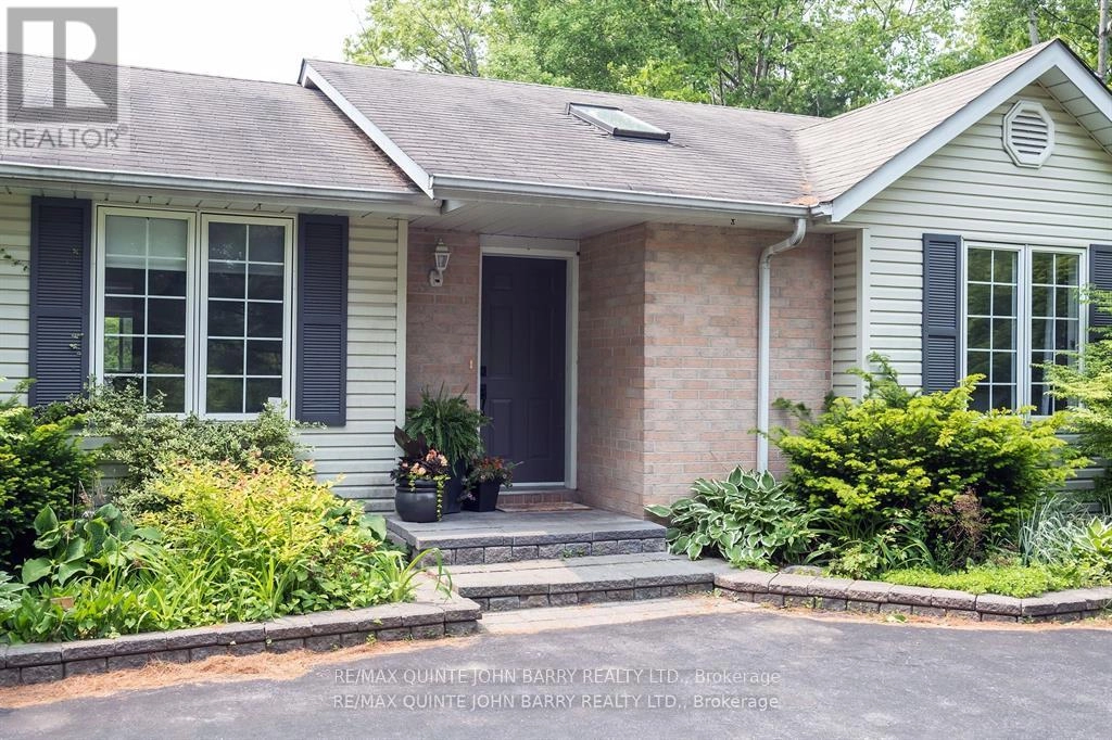 524 Christiani Road, Quinte West, Ontario  K8V 5P4 - Photo 3 - X12380987