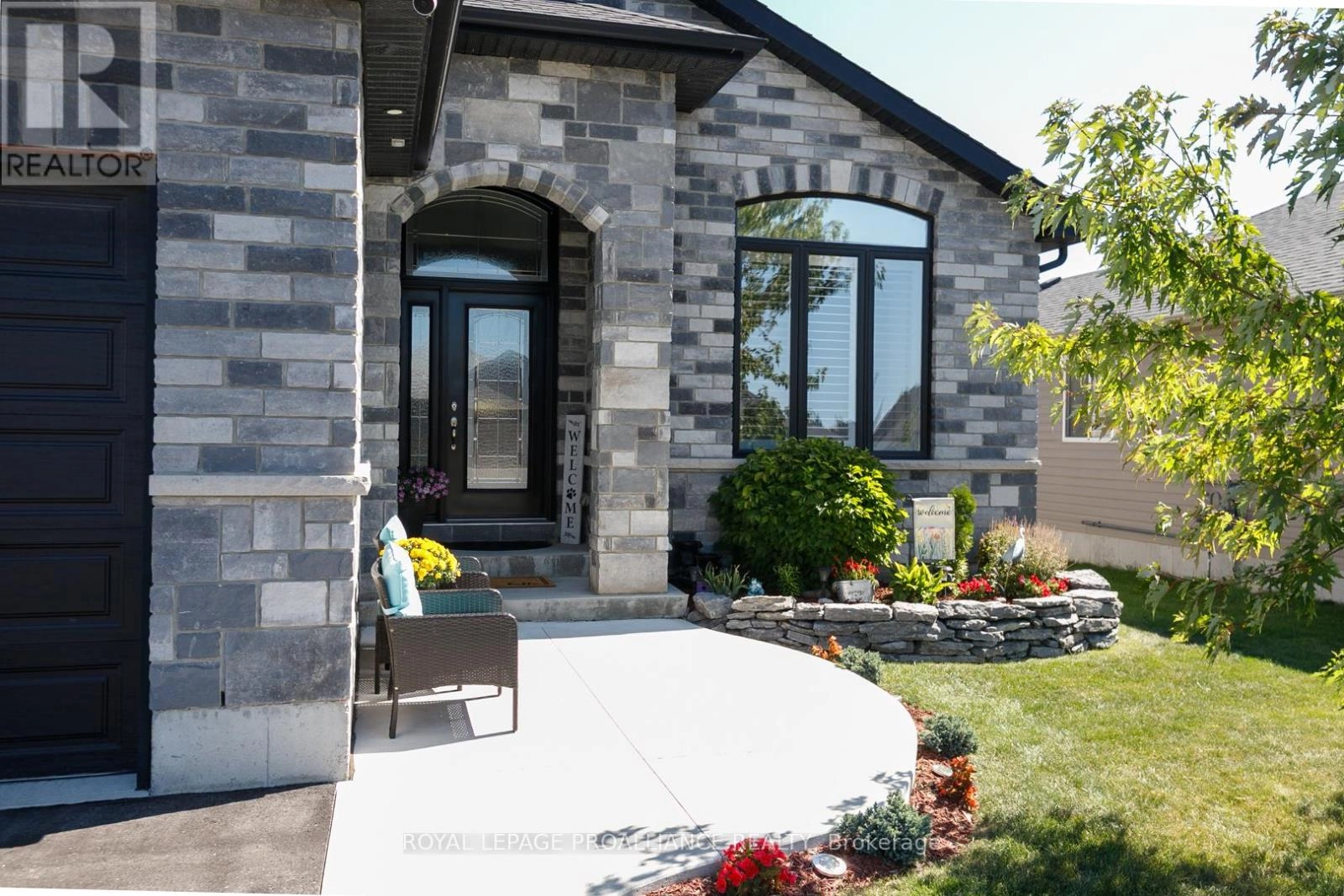 81 Sienna Avenue, Belleville, Ontario  K8P 0E9 - Photo 2 - X12381042