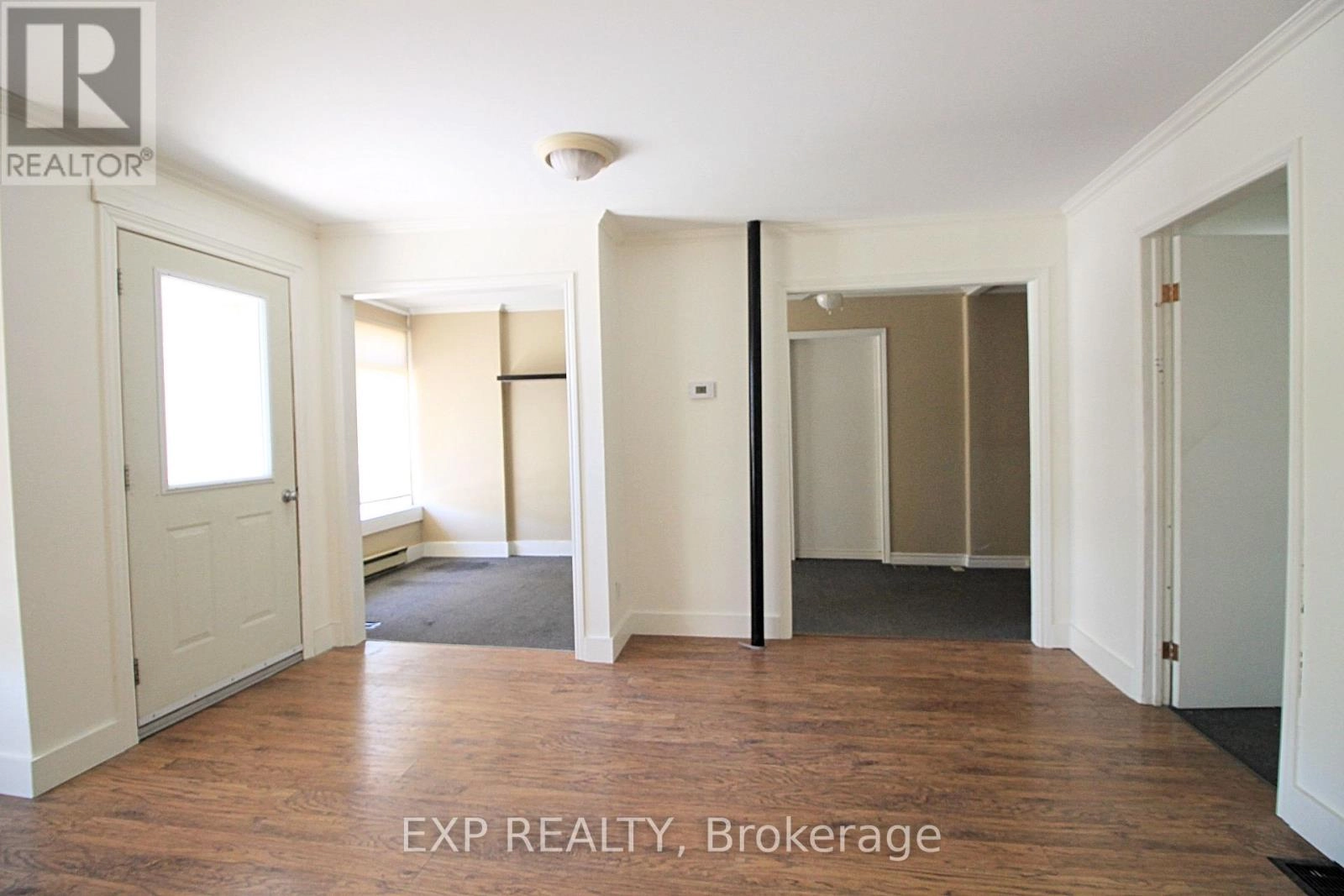 27 Market Square, Greater Napanee, Ontario  K7R 1J4 - Photo 3 - X12339085