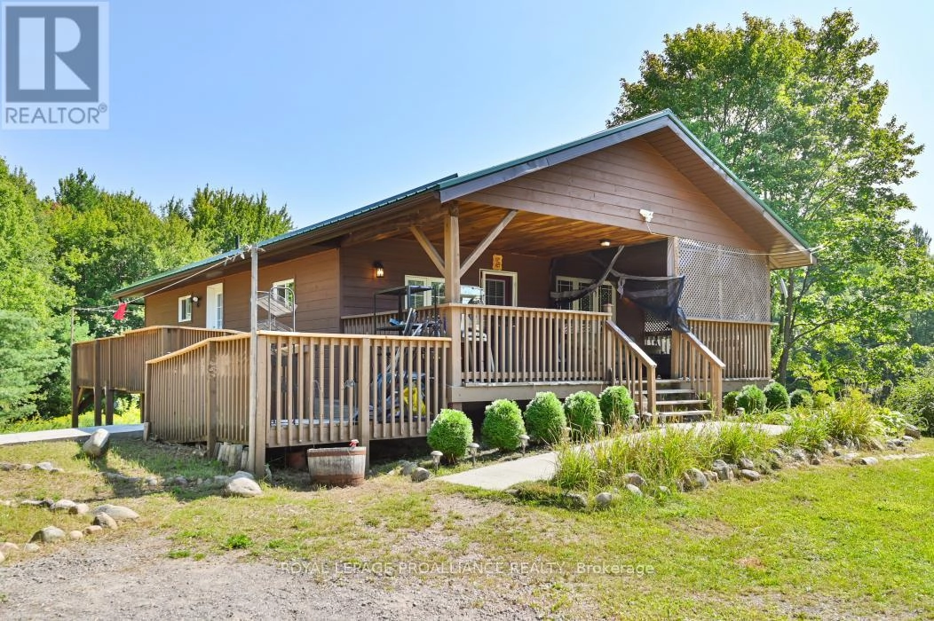 11447 Highway 41, Addington Highlands, Ontario  K0H 1Z0 - Photo 1 - X12381471