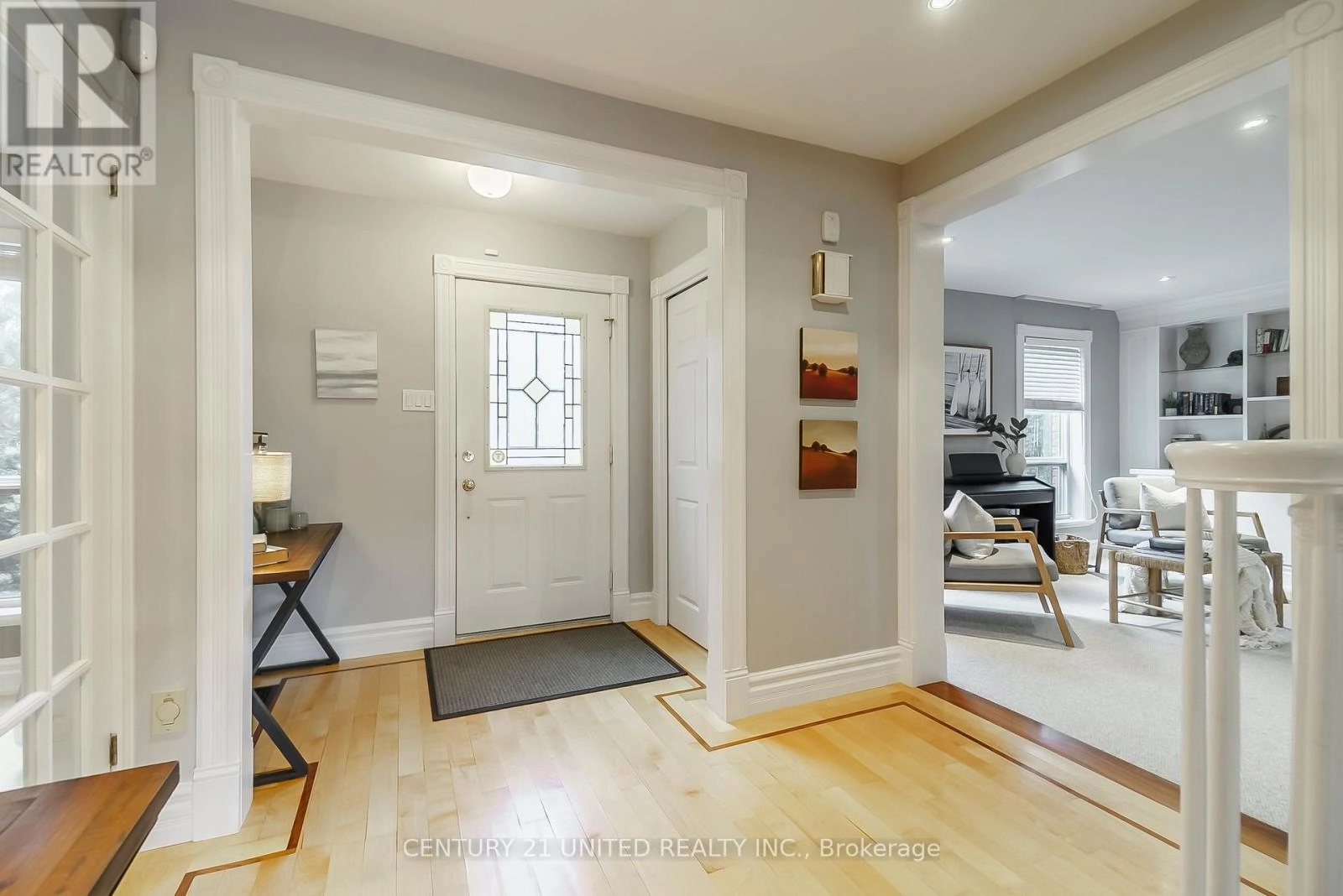 1542 Champlain Drive, Peterborough, Ontario  K9L 1N6 - Photo 3 - X12381655