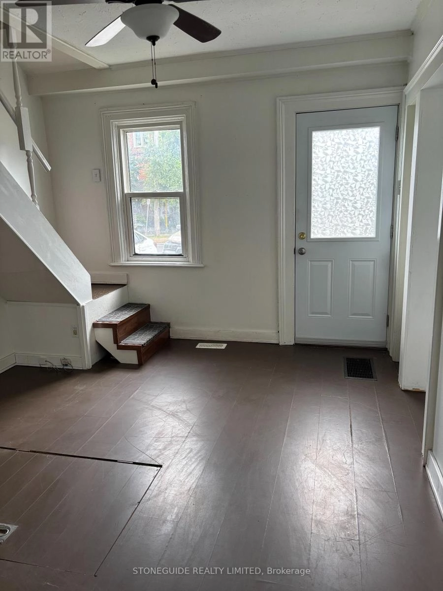 510 Sherbrooke Street, Peterborough, Ontario  K9J 2P3 - Photo 2 - X12381658