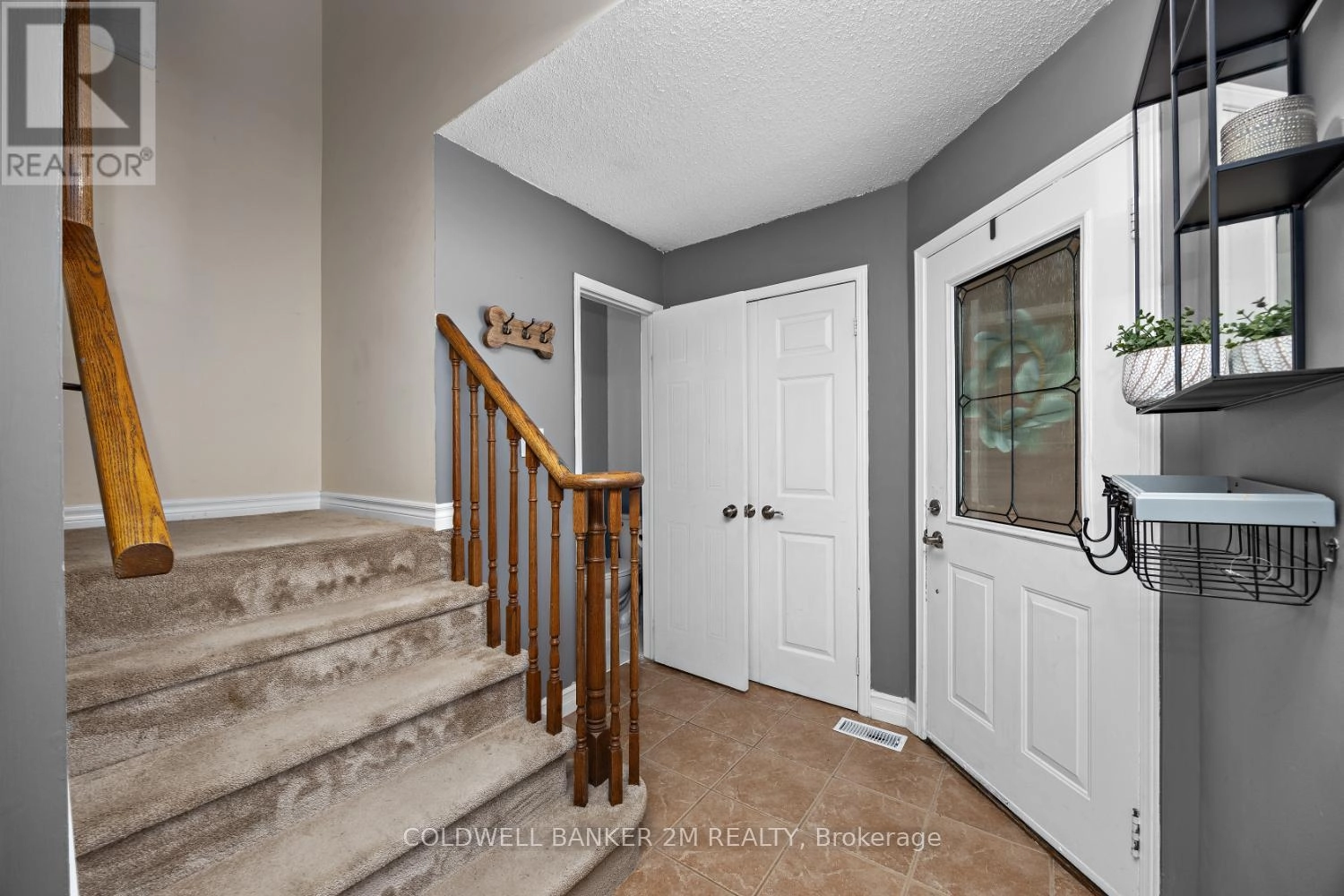 11 Parklawn Drive, Clarington, Ontario  L1E 1Y8 - Photo 3 - E12381798