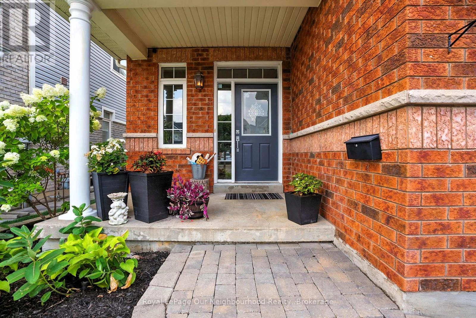 1674 Sherbrook Drive, Oshawa, Ontario  L1K 2X3 - Photo 3 - E12382225