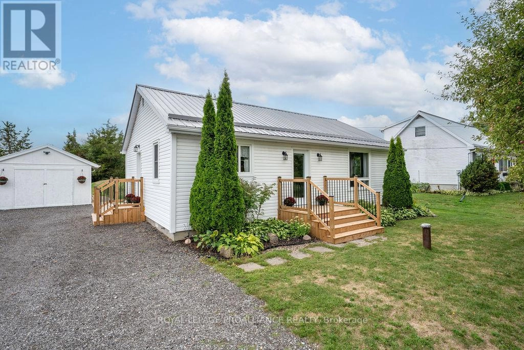 4324 Old 2 Highway, Belleville, Ontario  K8N 4Z4 - Photo 2 - X12382682