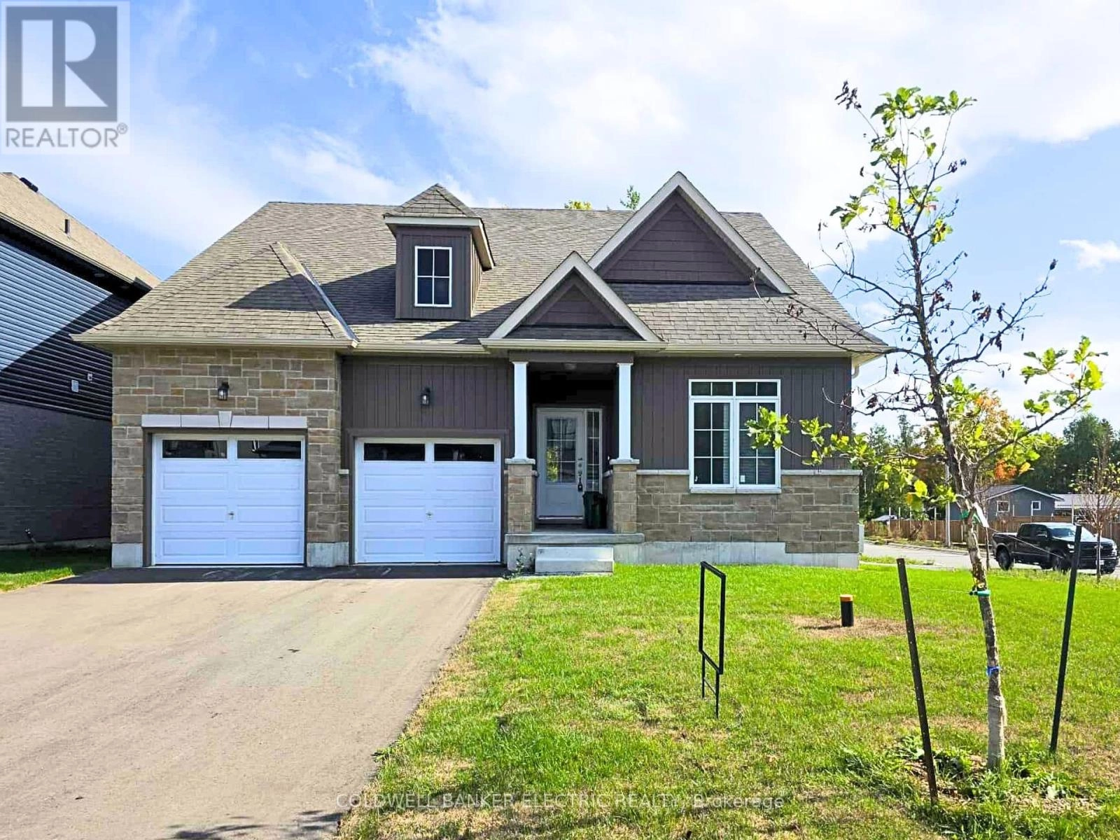 3 Hillcroft Way, Kawartha Lakes, Ontario  K0M 1A0 - Photo 1 - X12325065