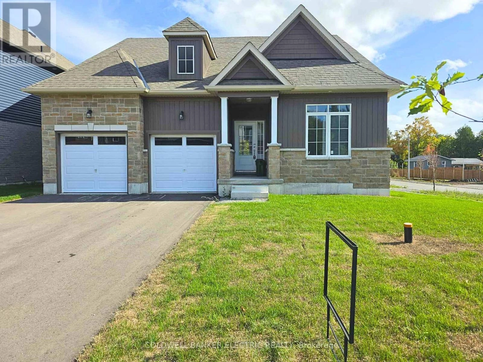 3 Hillcroft Way, Kawartha Lakes, Ontario  K0M 1A0 - Photo 2 - X12325065