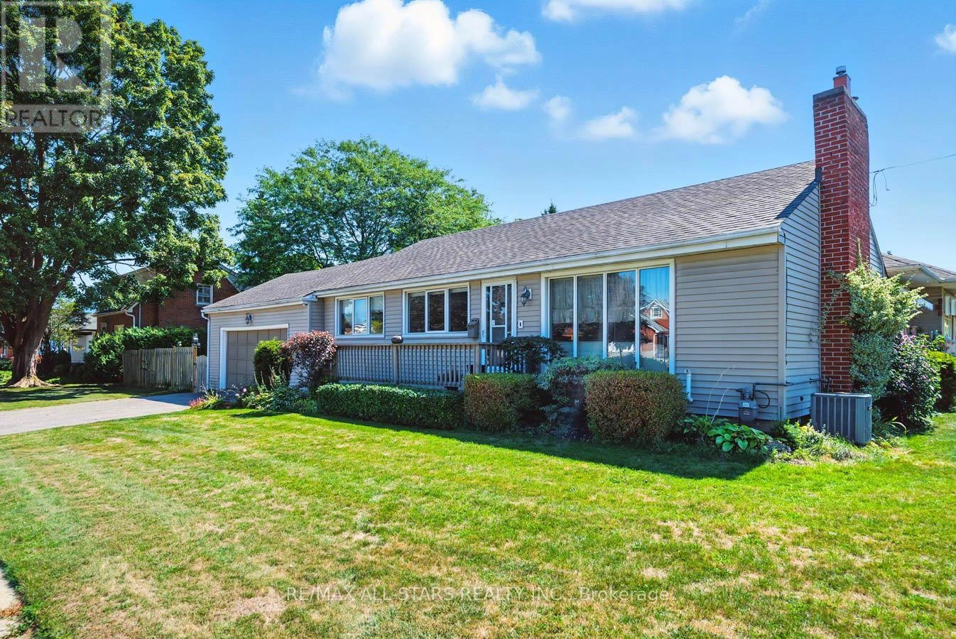 109 Sherwood Avenue, Oshawa, Ontario  L1G 3L7 - Photo 2 - E12383332