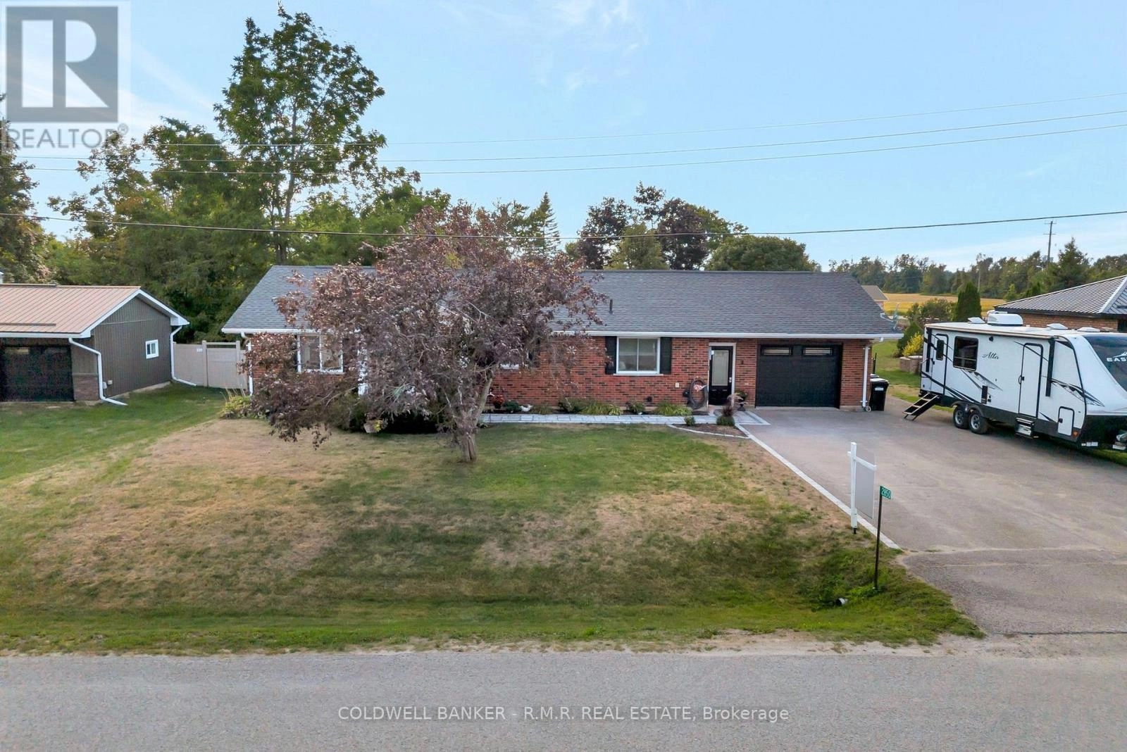 2850 Perry Avenue, Ramara, Ontario  L0K 1B0 - Photo 3 - S12382157