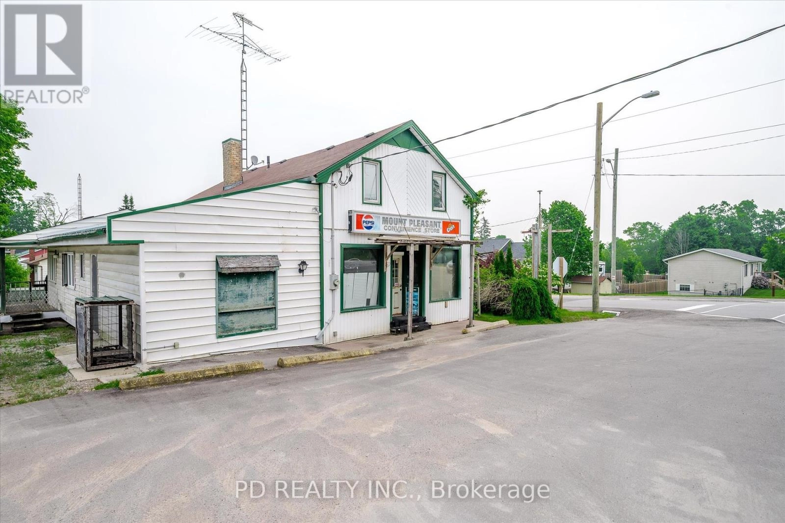 2449 Queen Mary Street, Cavan Monaghan, Ontario  L0A 1C0 - Photo 3 - X12205016