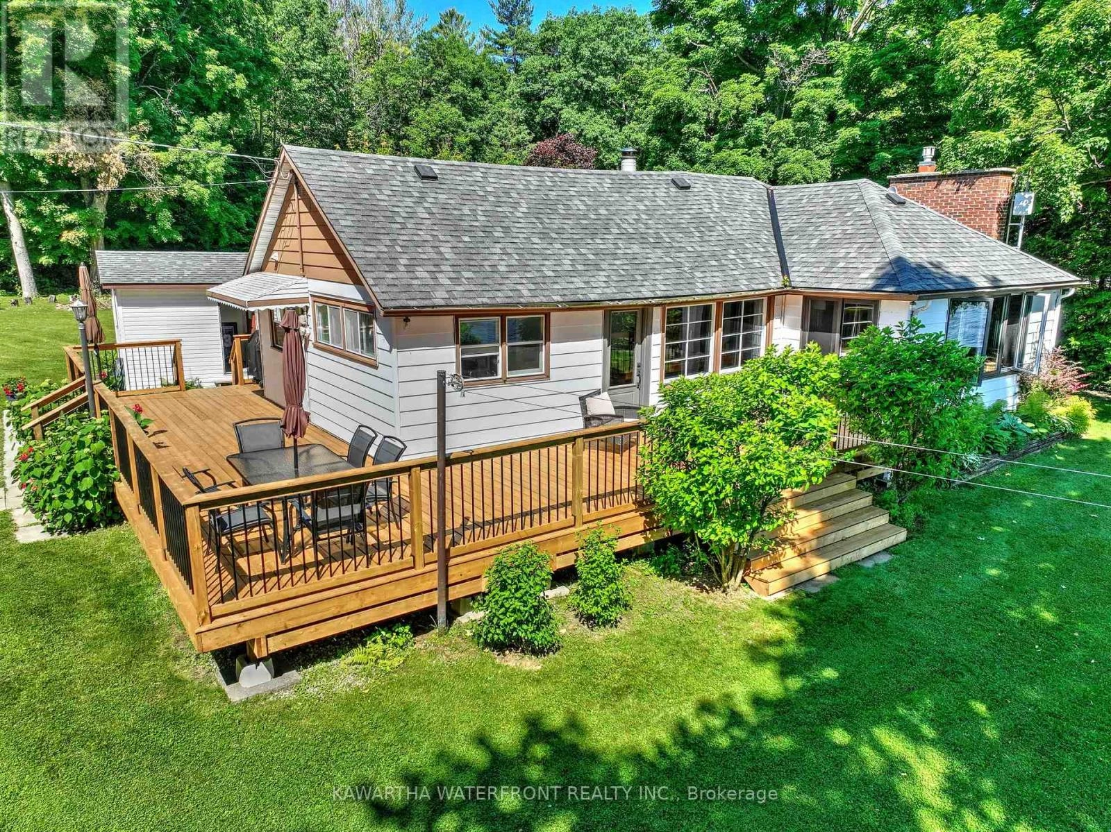 210 Wrenhaven Road, Kawartha Lakes, Ontario  K0M 1N0 - Photo 1 - X12384320