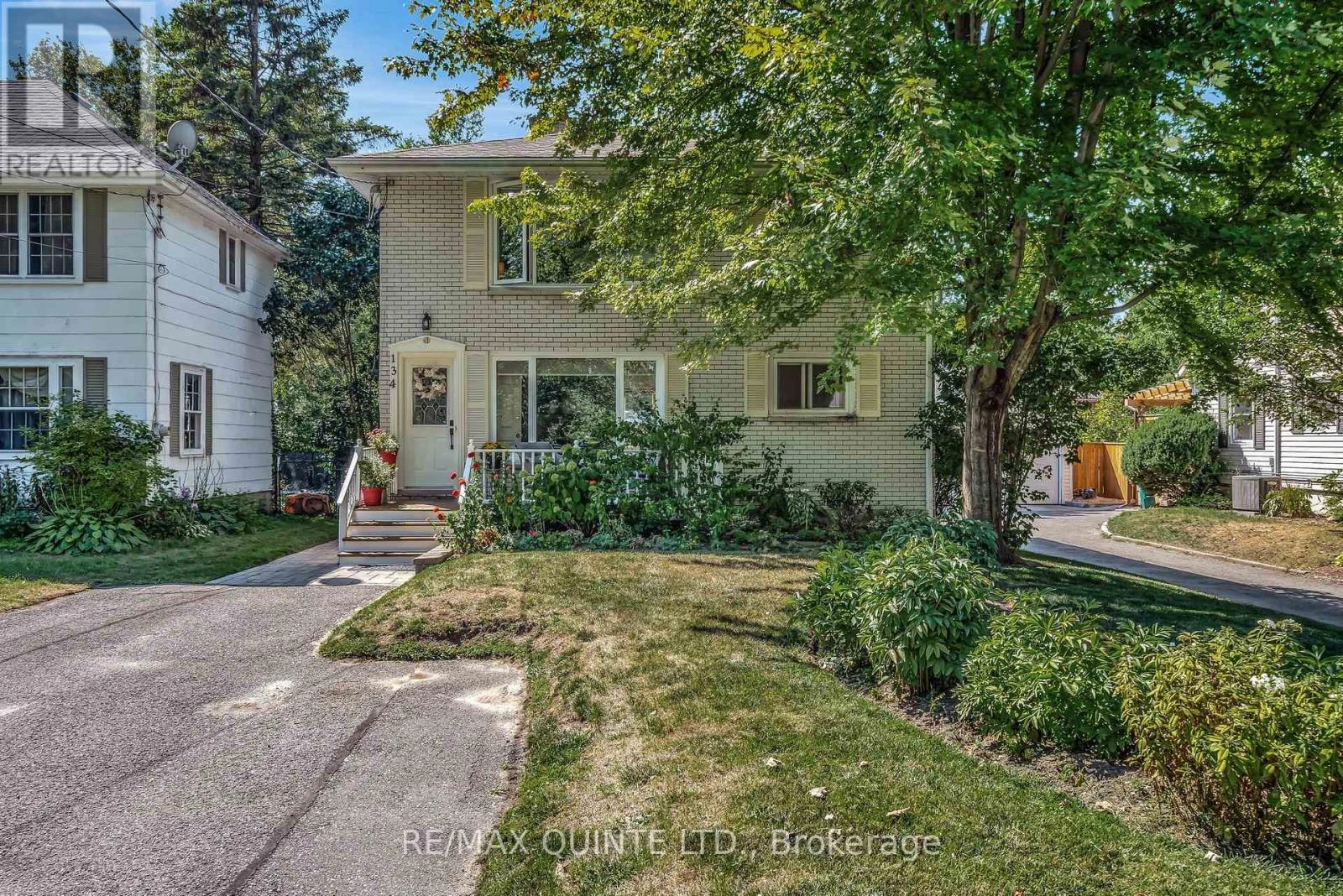 134 Dufferin Avenue, Belleville, Ontario  K8N 3X1 - Photo 1 - X12384396