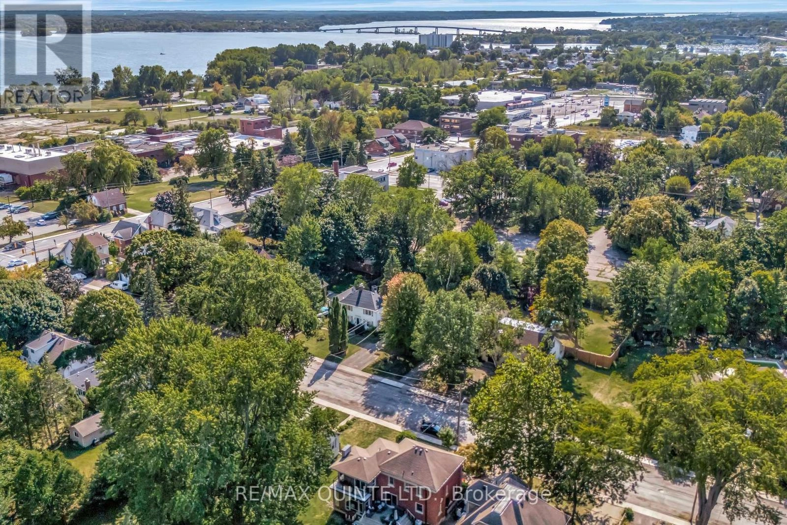 134 Dufferin Avenue, Belleville, Ontario  K8N 3X1 - Photo 2 - X12384396