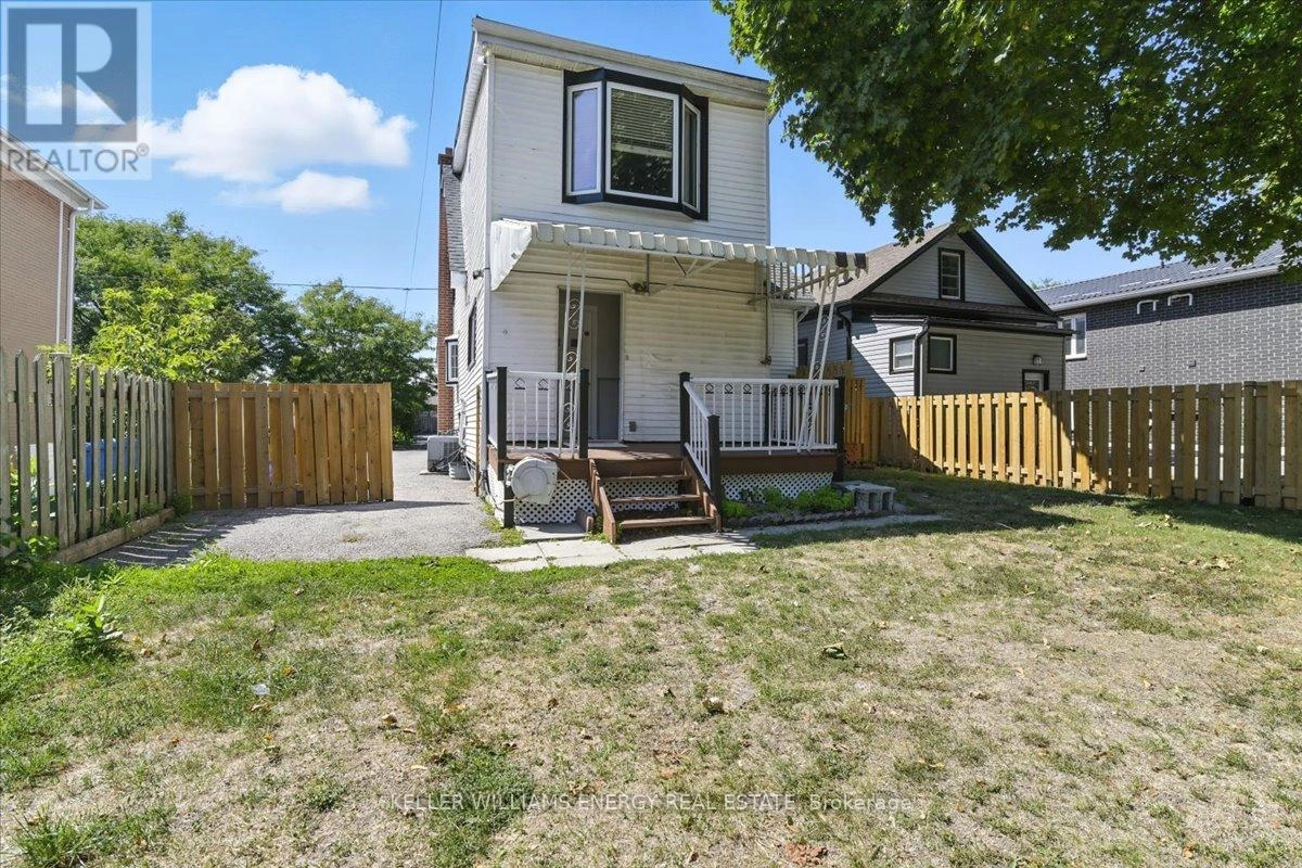 111 Cromwell Avenue, Oshawa, Ontario  L1J 4T5 - Photo 2 - E12384616