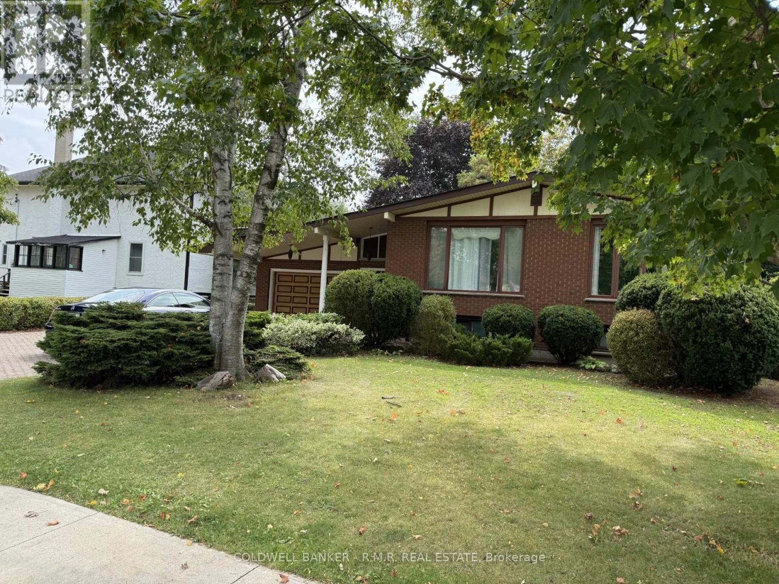 7 Vipond Road, Whitby, Ontario  L1M 1B3 - Photo 2 - E12384644
