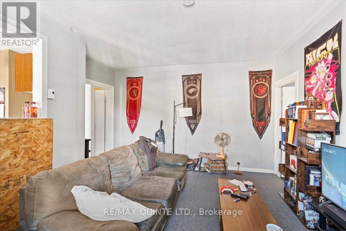 5-7 Chapel Street, Prince Edward County, Ontario  K0K 2T0 - Photo 3 - X12384783