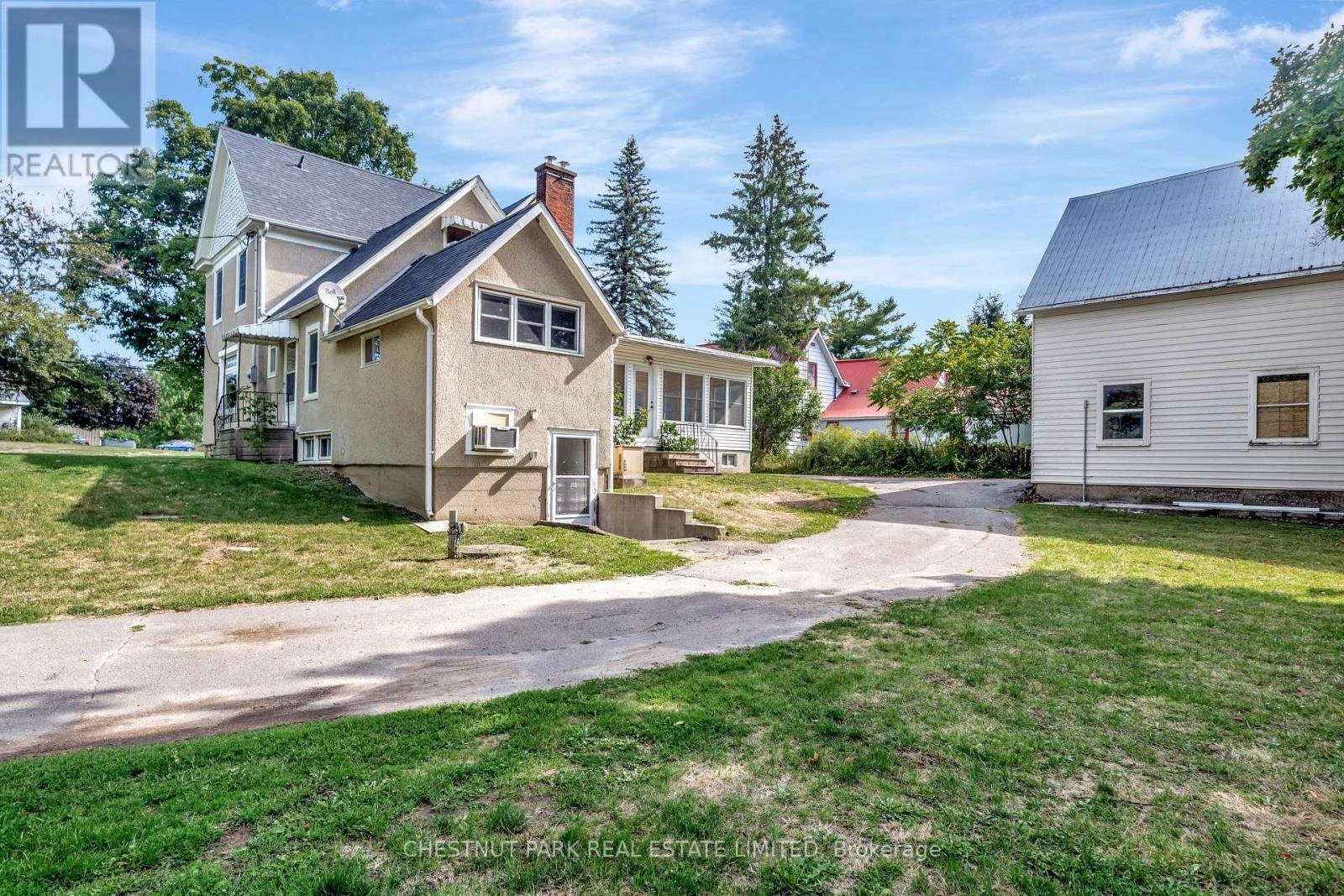 385 Bloomfield Main Street, Prince Edward County, Ontario  K0K 1G0 - Photo 3 - X12385498