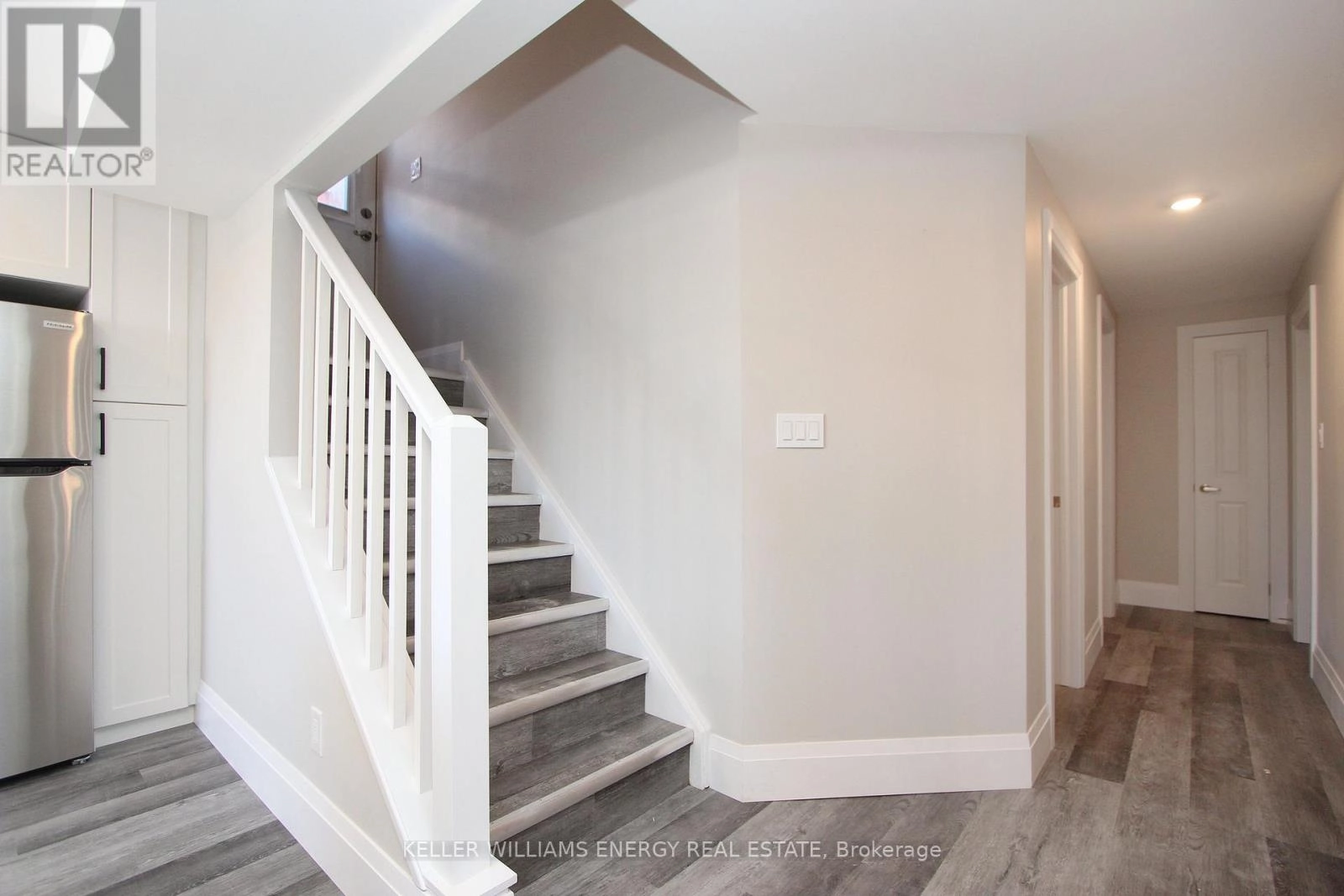 Lower - 634 Wilson Road N, Oshawa, Ontario  L1G 6E9 - Photo 2 - E12385864