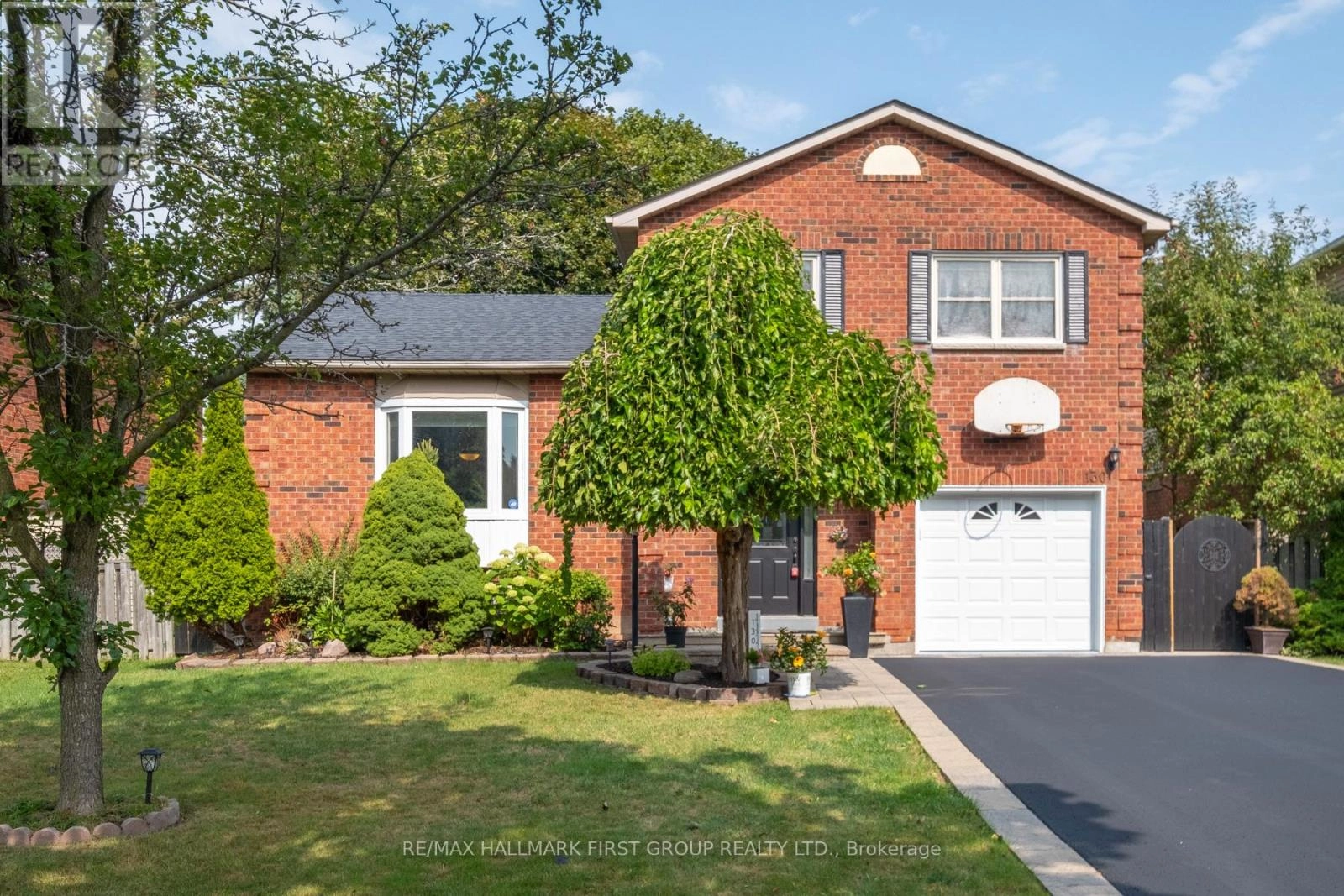 130 William Stephenson Drive, Whitby, Ontario  L1N 8V1 - Photo 1 - E12386081