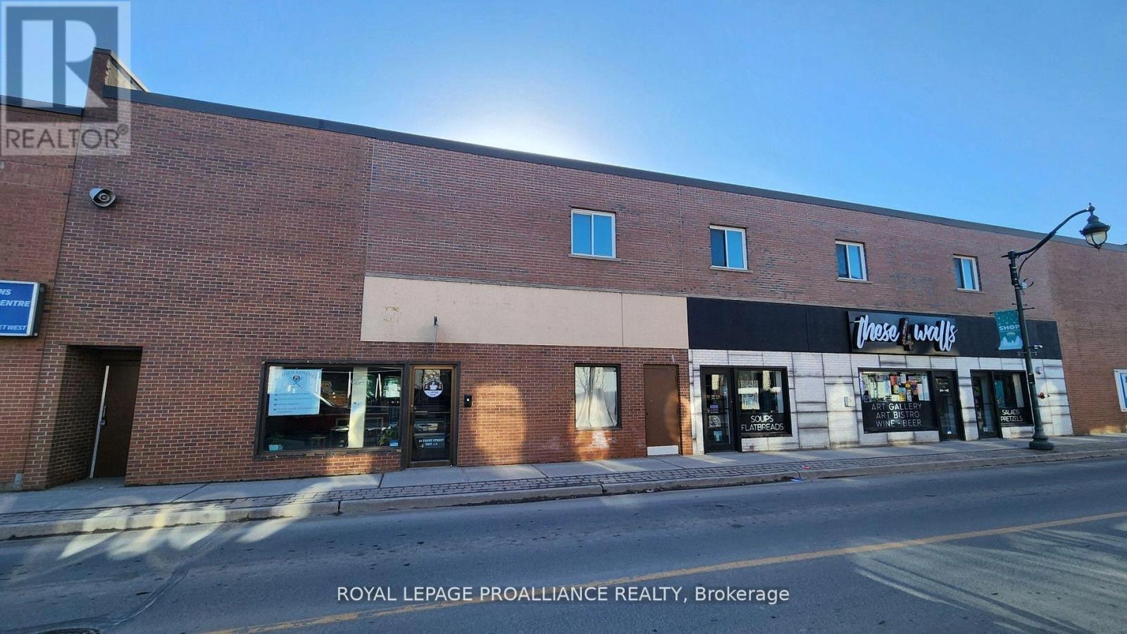 22 Front Street, Quinte West, Ontario  K8V 3P1 - Photo 2 - X12386249