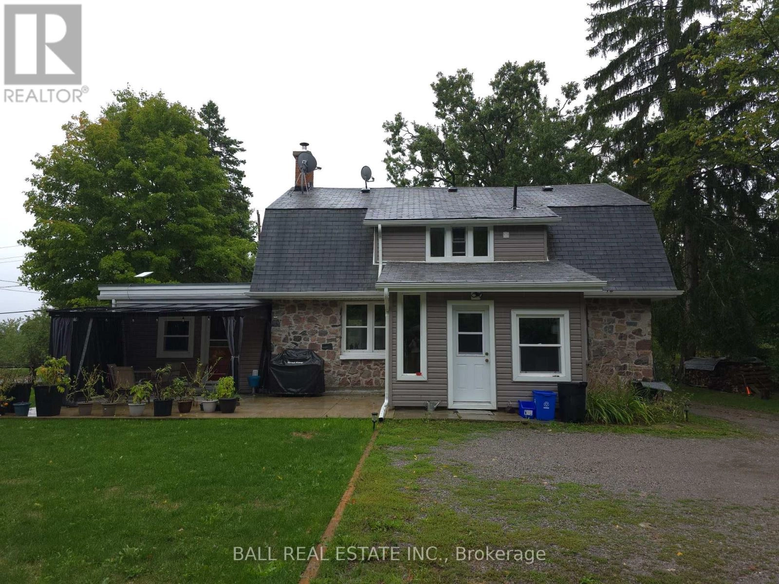 2056 Young's Point Road, Selwyn, Ontario  K0L 2H0 - Photo 2 - X12386353
