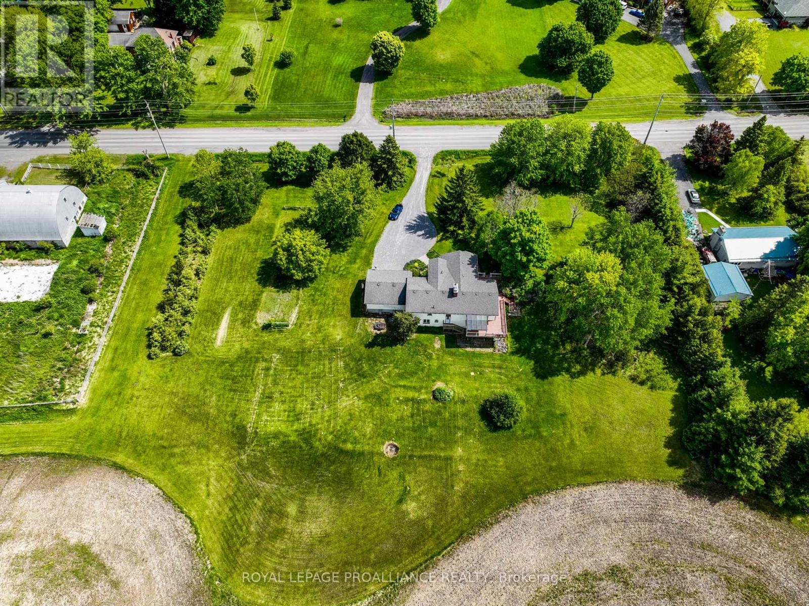 480 Vermilyea Road, Quinte West, Ontario  K8N 4Z5 - Photo 2 - X12386480