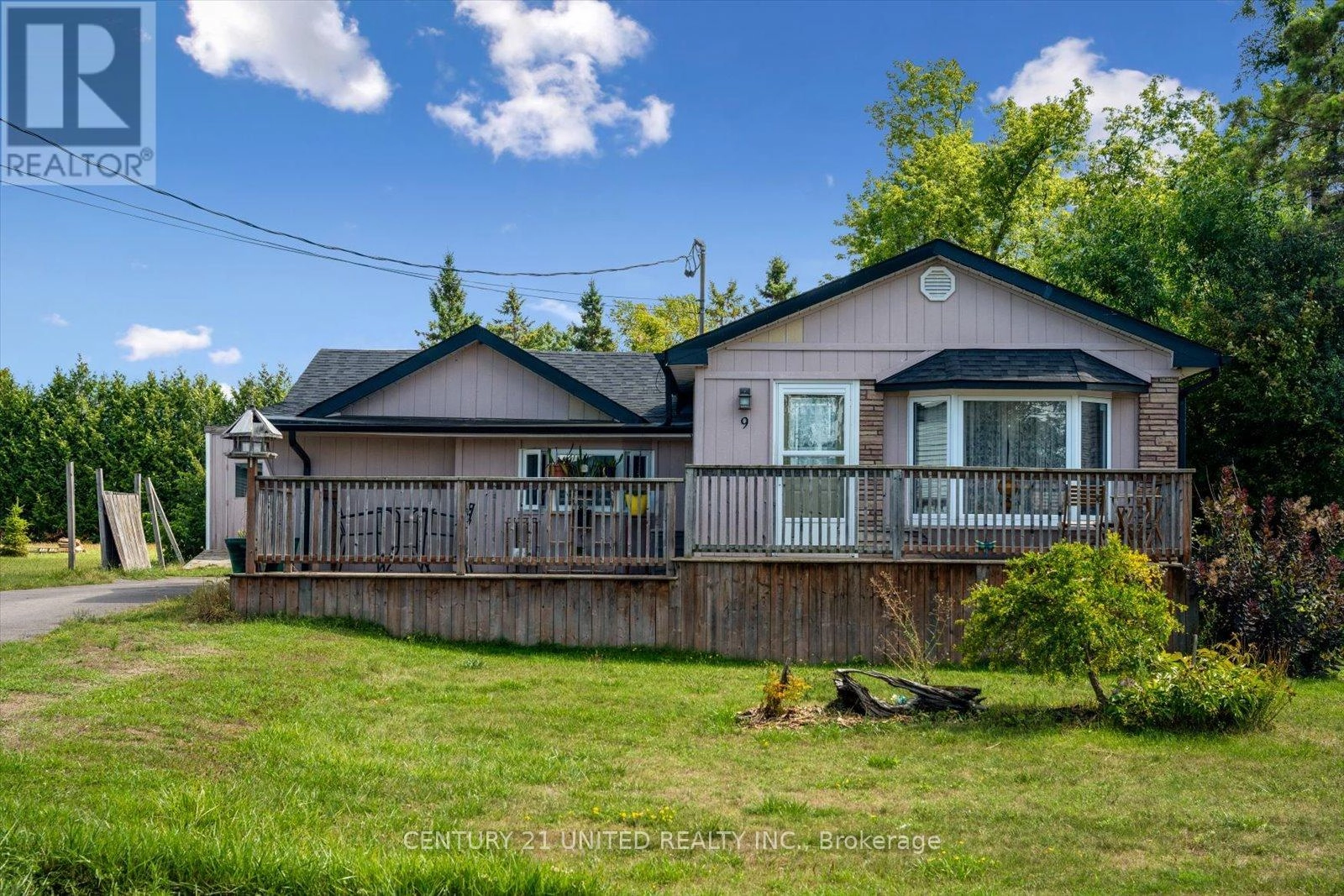 9 Beverly Street, Kawartha Lakes, Ontario  K9V 4Y8 - Photo 3 - X12374902