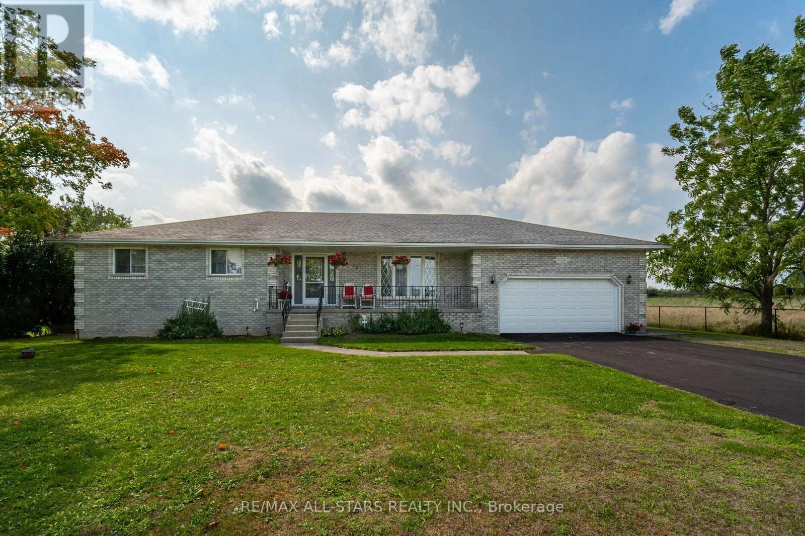 55 Sturgeon Street N, Kawartha Lakes, Ontario  K0L 2W0 - Photo 2 - X12388182