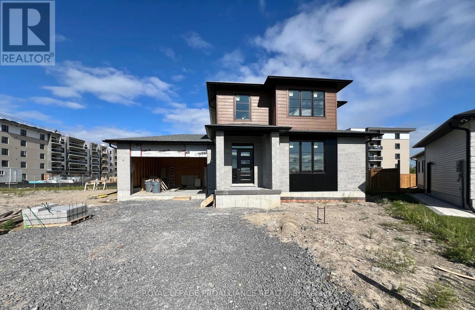 21 Horton Court, Belleville, Ontario  K8P 0G7 - Photo 1 - X12388792
