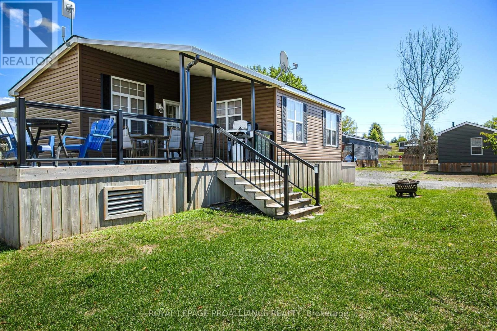 486 County Rd 18 - 5 Cricket Lane, Prince Edward County, Ontario  K0K 1P0 - Photo 2 - X12389171