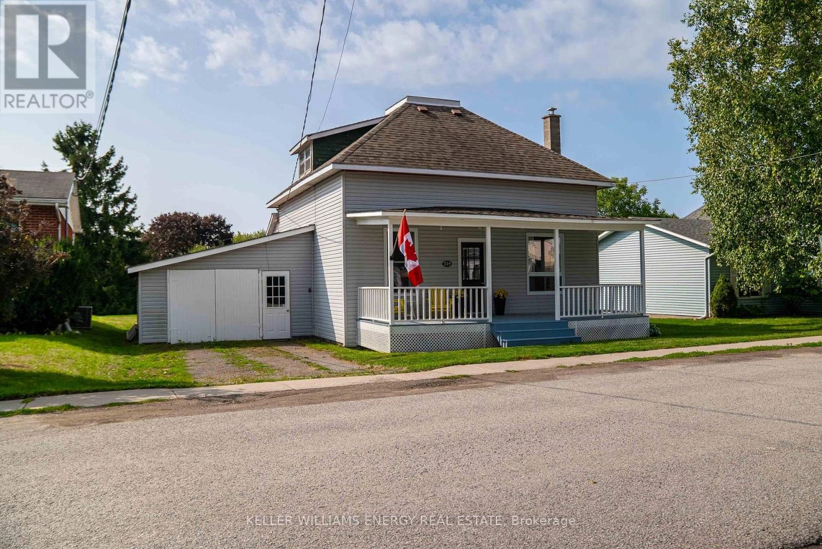 319 Second Avenue, Prince Edward County, Ontario  K0K 3L0 - Photo 2 - X12389175
