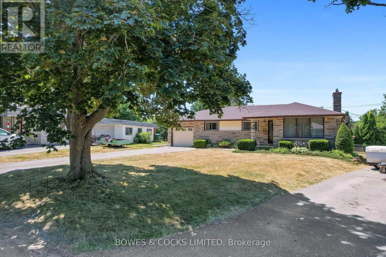 905 Glenholme Avenue, Peterborough, Ontario  K9H 5M4 - Photo 3 - X12389461
