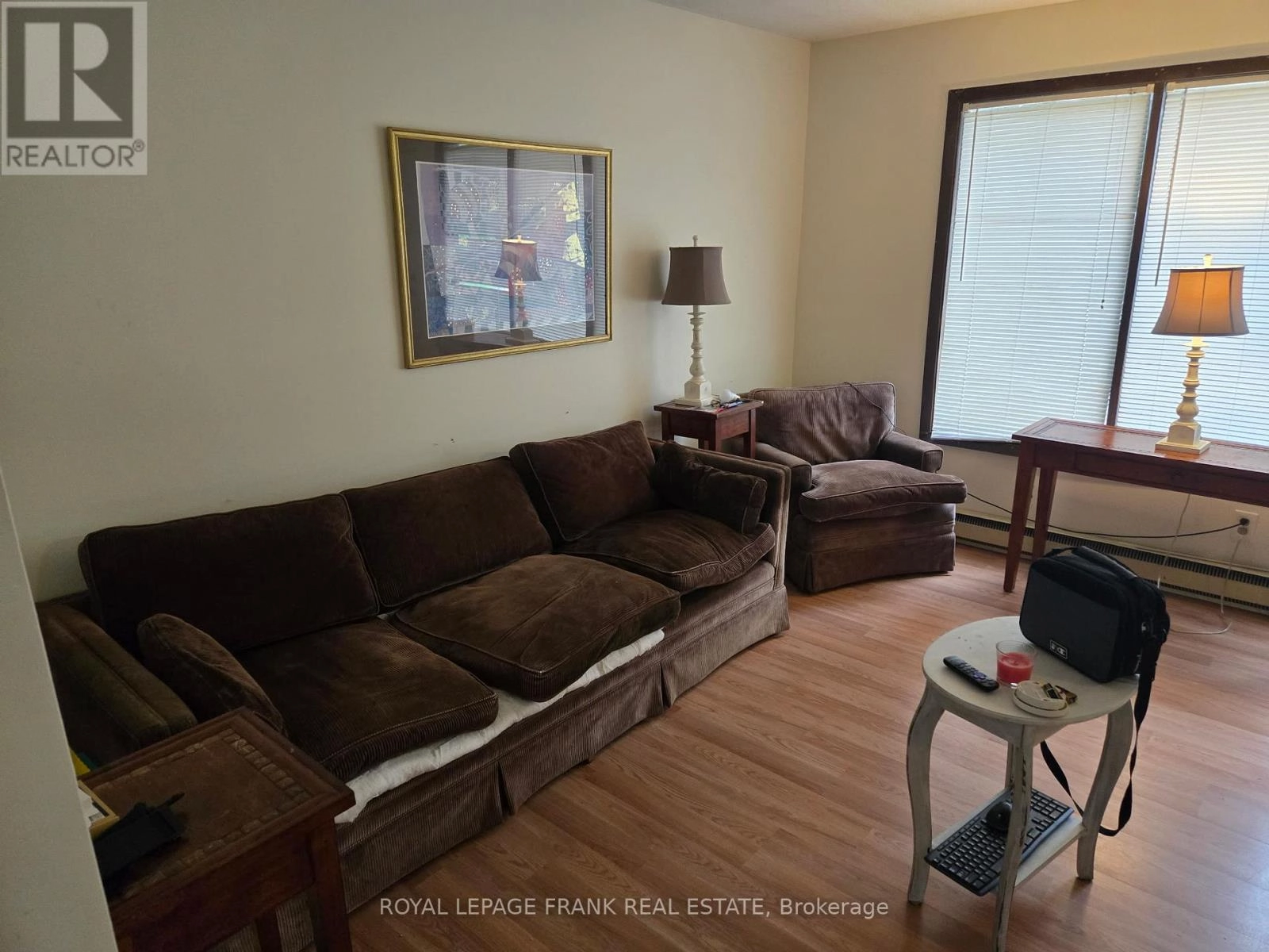1098 Milne Drive, Kincardine, Ontario  N2Z 1X4 - Photo 2 - X12285604