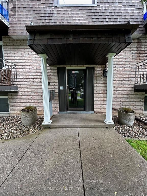 5 - 29 Mcnichol Avenue, Quinte West, Ontario  K8V 2R5 - Photo 1 - X12389534