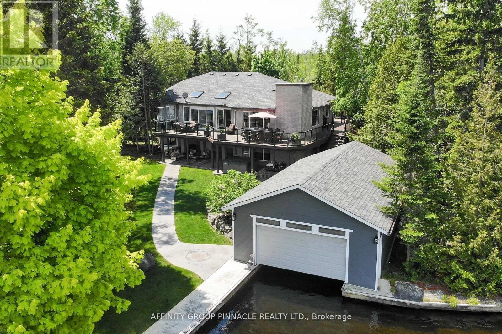 90 Mcgregor Drive, Kawartha Lakes, Ontario  K0M 1A0 - Photo 1 - X12389776