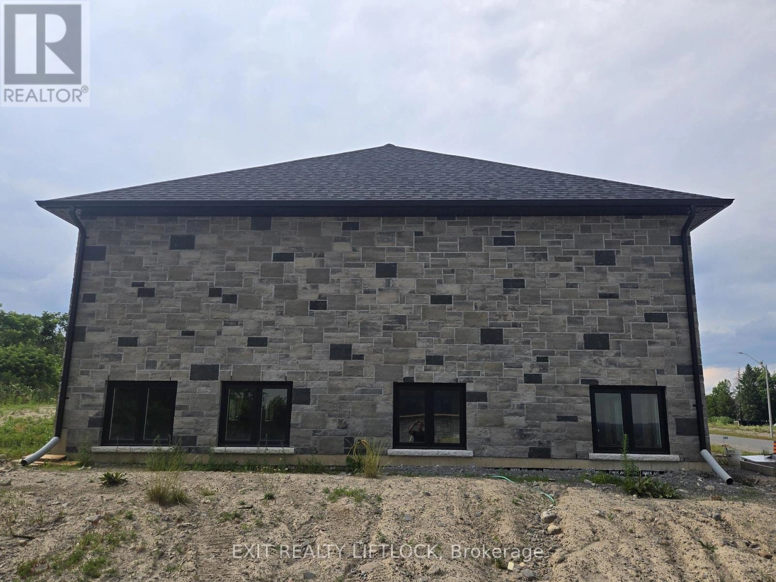 1936 Davenport Road, Cavan Monaghan, Ontario  L0A 1C0 - Photo 3 - X12389916