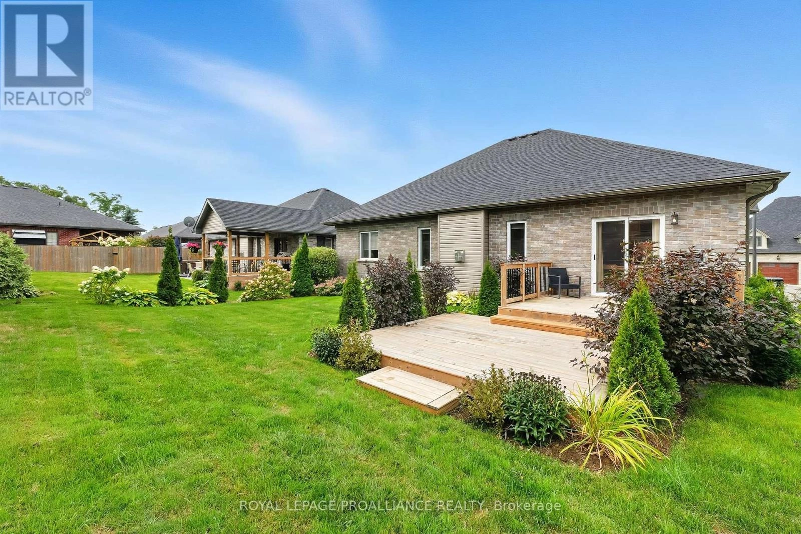 29 Rosslyn Drive, Brighton, Ontario  K0K 1H0 - Photo 2 - X12390246