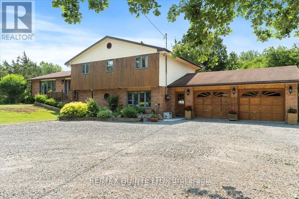 338 Sunrise Drive, Prince Edward County, Ontario  K8N 4Z7 - Photo 1 - X12390255