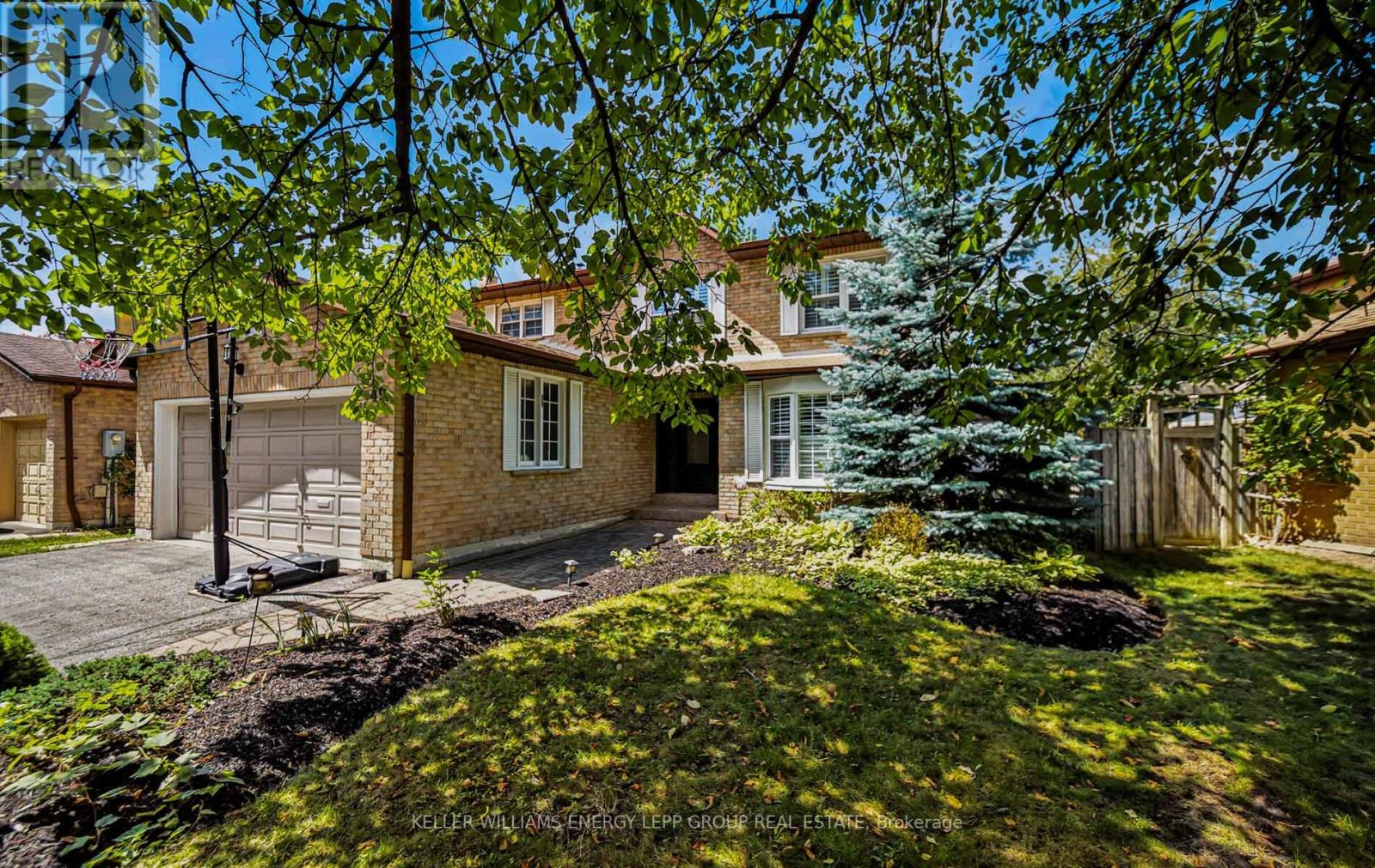 49 Worfolk Place, Whitby, Ontario  L1N 6Z2 - Photo 2 - E12390590