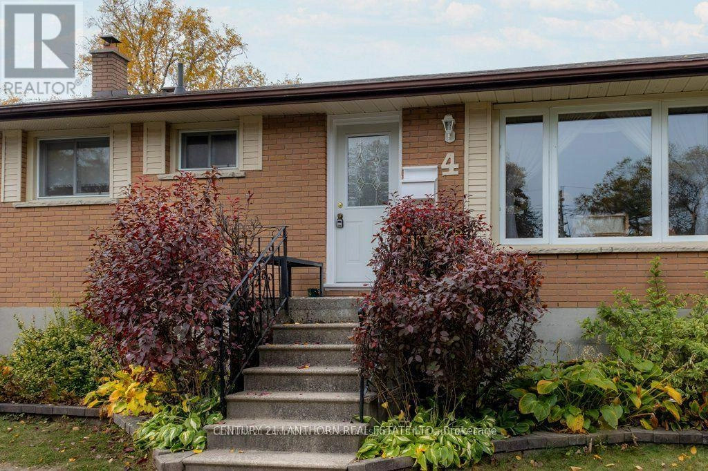 4 Highview Crescent, Belleville, Ontario  K8P 3G4 - Photo 2 - X12390556
