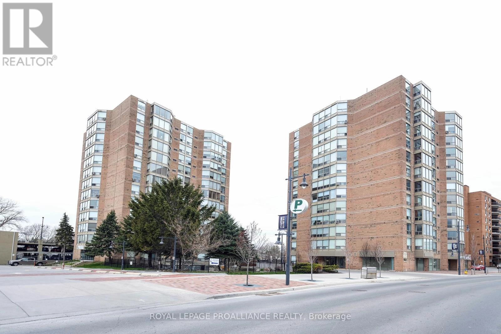 1201 - 350 Front Street, Belleville, Ontario  K8N 5M5 - Photo 2 - X12386428
