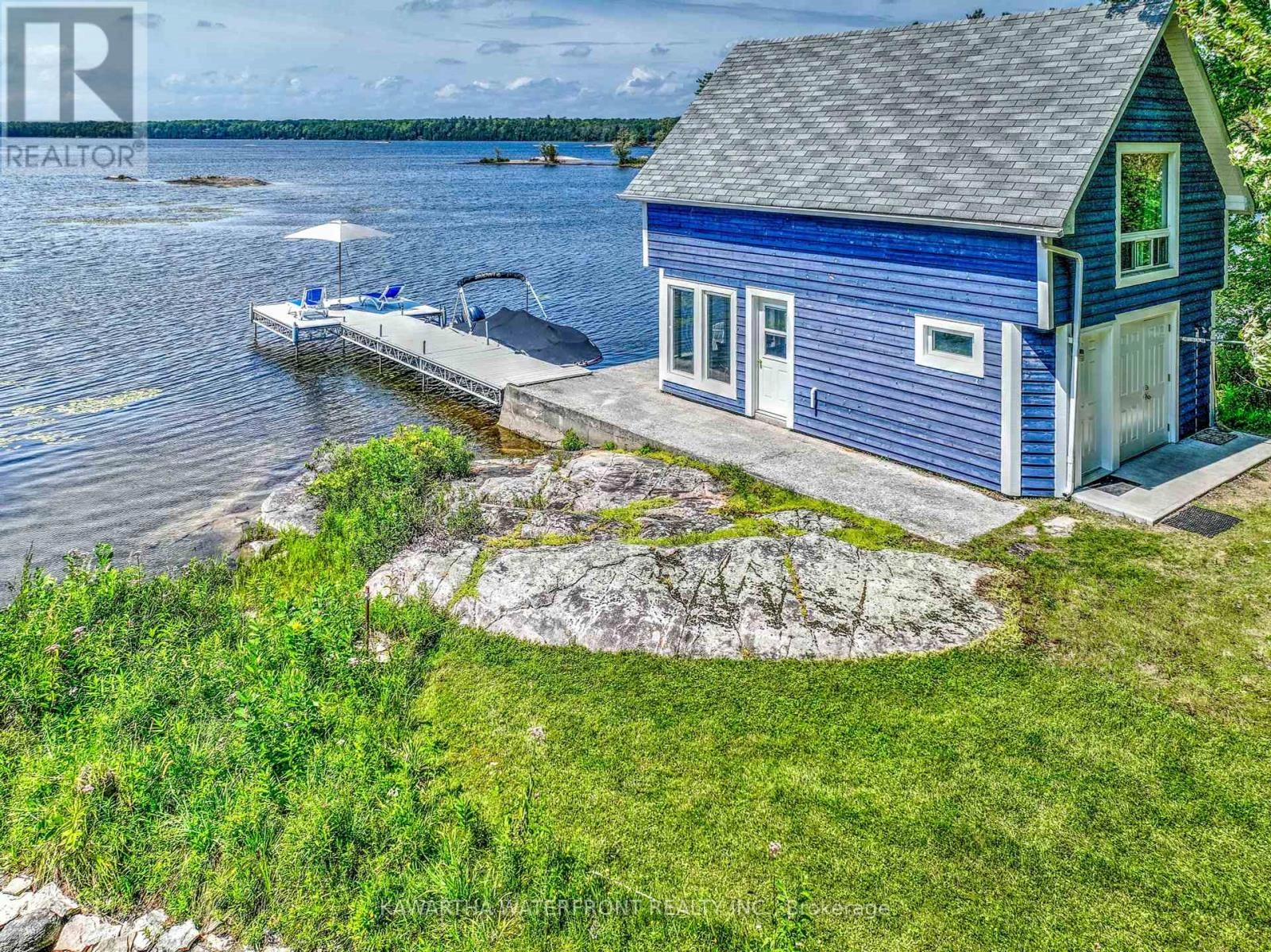 11 Woodworth Drive, Kawartha Lakes, Ontario  K0M 1A0 - Photo 1 - X12390495