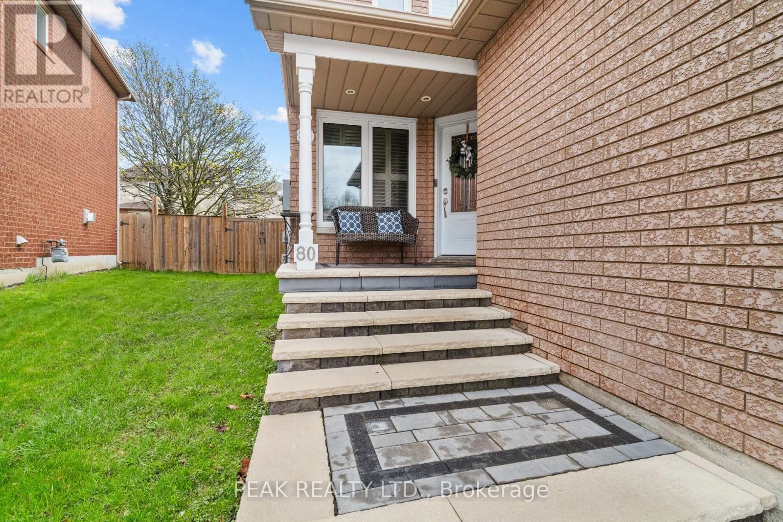 80 Fry Crescent, Clarington, Ontario  L1C 4Y3 - Photo 3 - E12391105